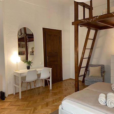 Romantic City Centre Flat - Alexandra Apartment Budapest Exteriör bild