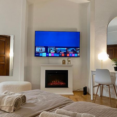 Romantic City Centre Flat - Alexandra Apartment Budapest Exteriör bild